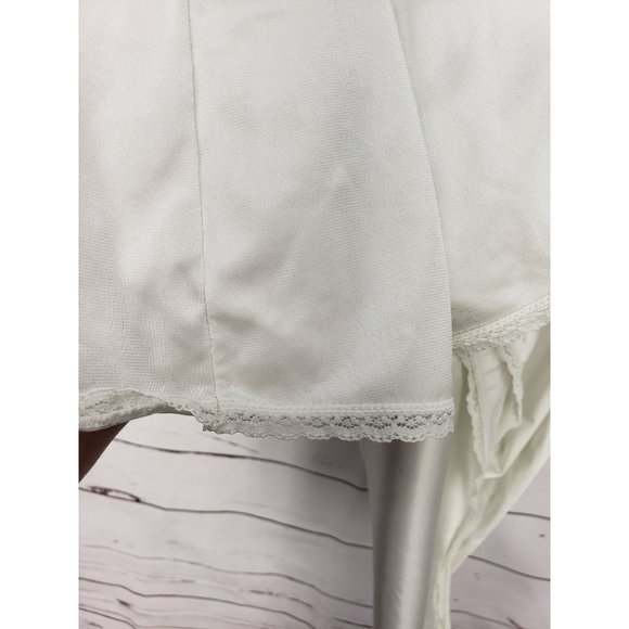 VINTAGE VANITY FAIR IVORY SIZE MEDIUM HALF SLIP STYLE 11-711 #14254 - Picture 6 of 9